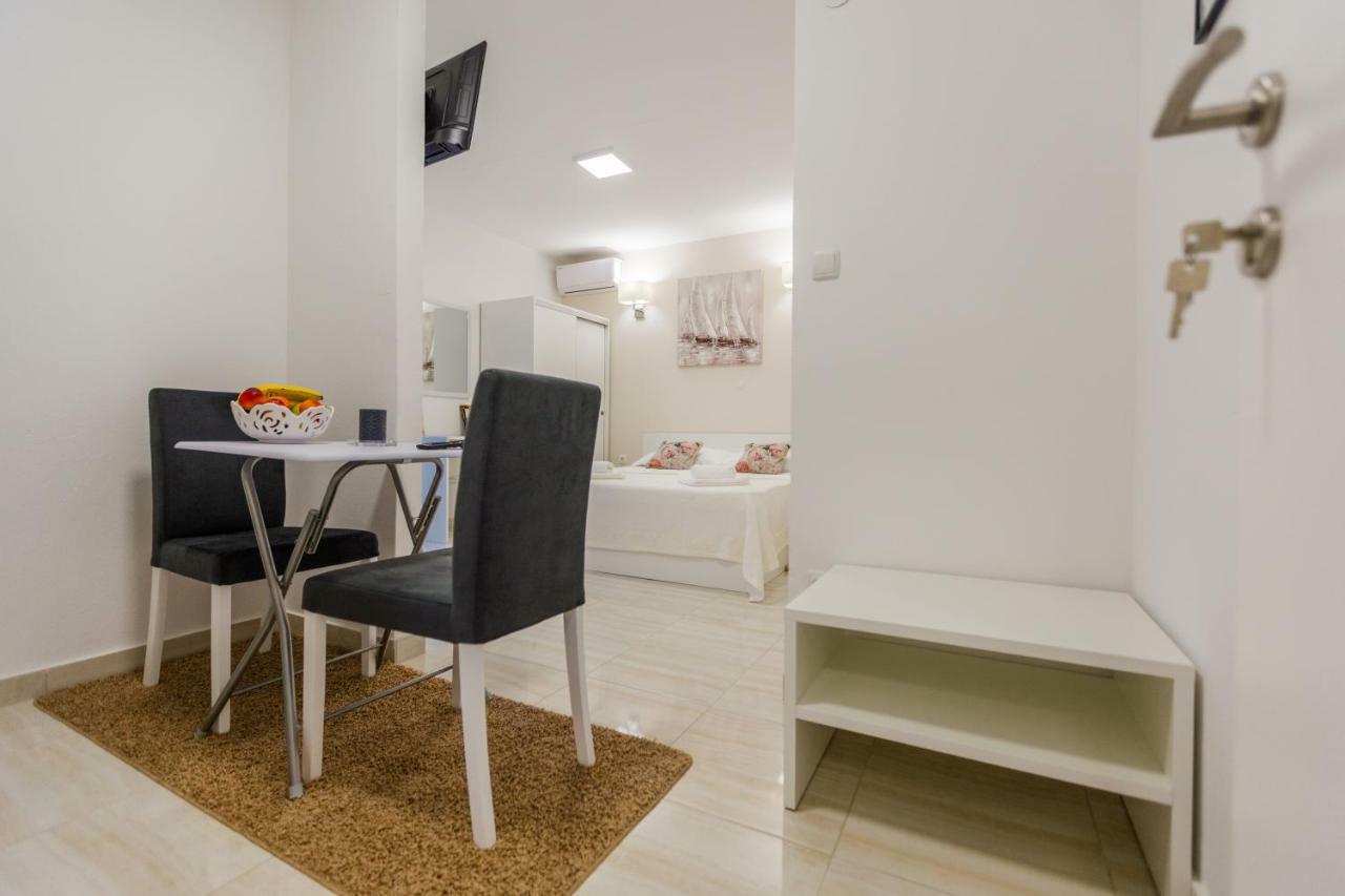 Apartmani Kristijan Crikvenica Exterior foto