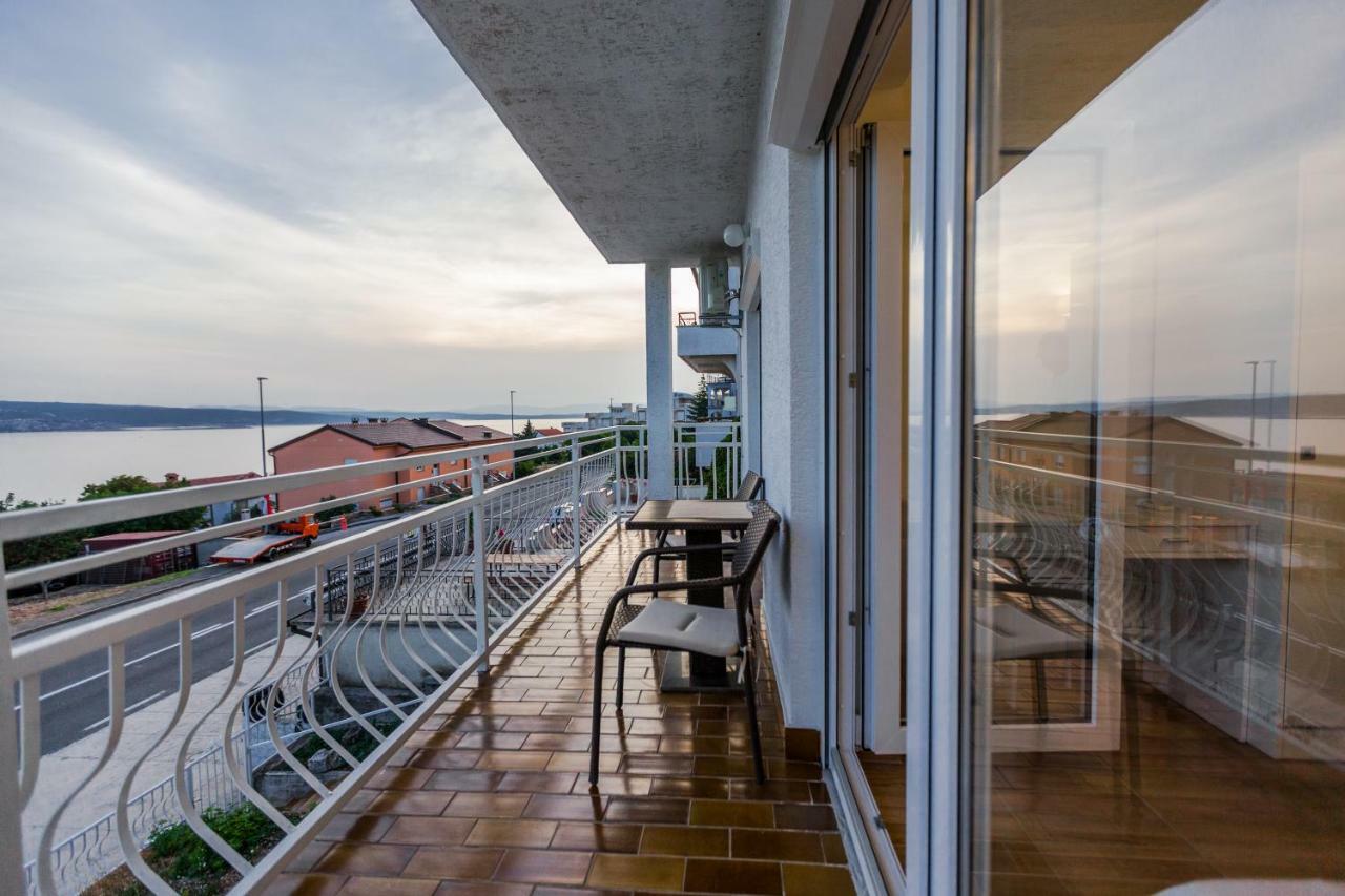 Apartmani Kristijan Crikvenica Exterior foto